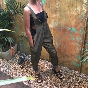 Women's relaxed fit jumpsuit